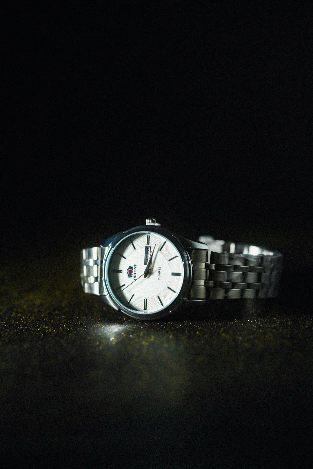 RELOJ ORIENT HYD CALENDARIO